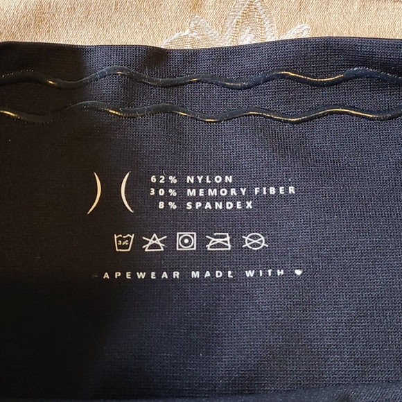 Ladies shape wear - Picture 3 of 3